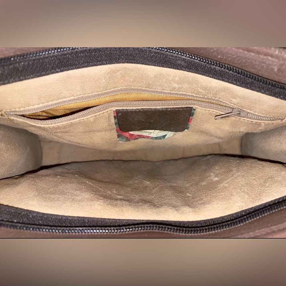 Authentic Vintage Gucci Clutch/Pouch, GG monogram, English Tan Trim - Picture 8 of 10